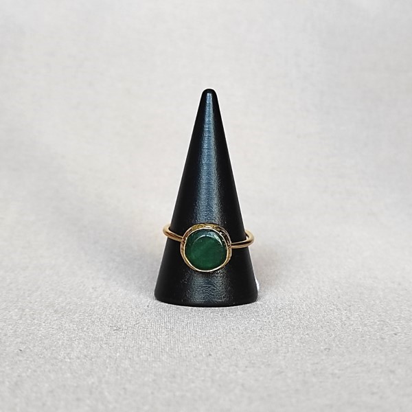 Δαχτυλίδι με πράσινη πέτρα