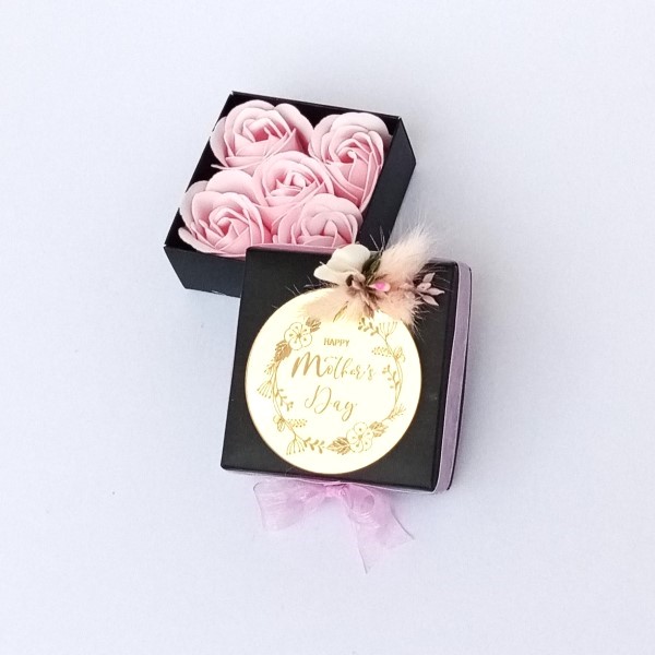 Κουτί με τριαντάφυλλα "Happy mother's day"